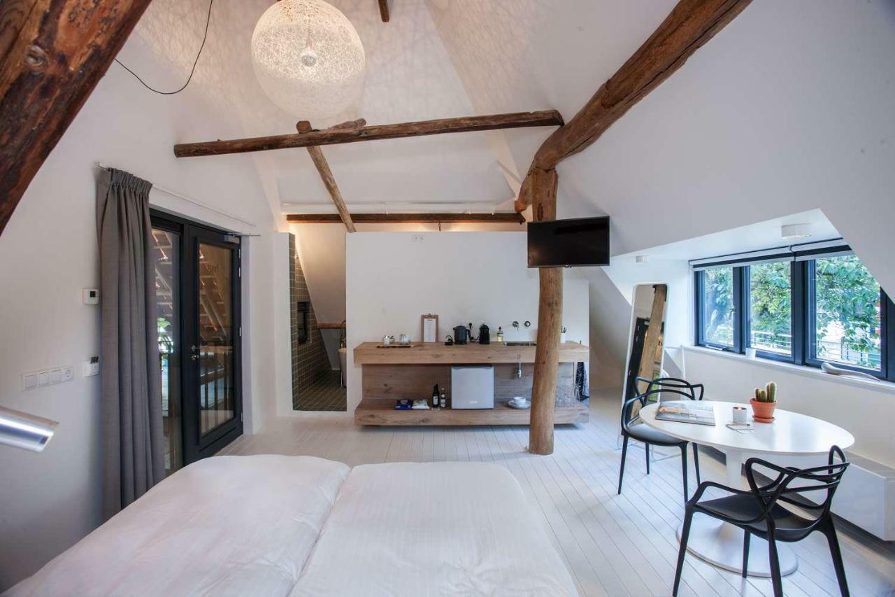 Uitgerust Voor Zaken Bed & Breakfast Херенвен Екстериор снимка