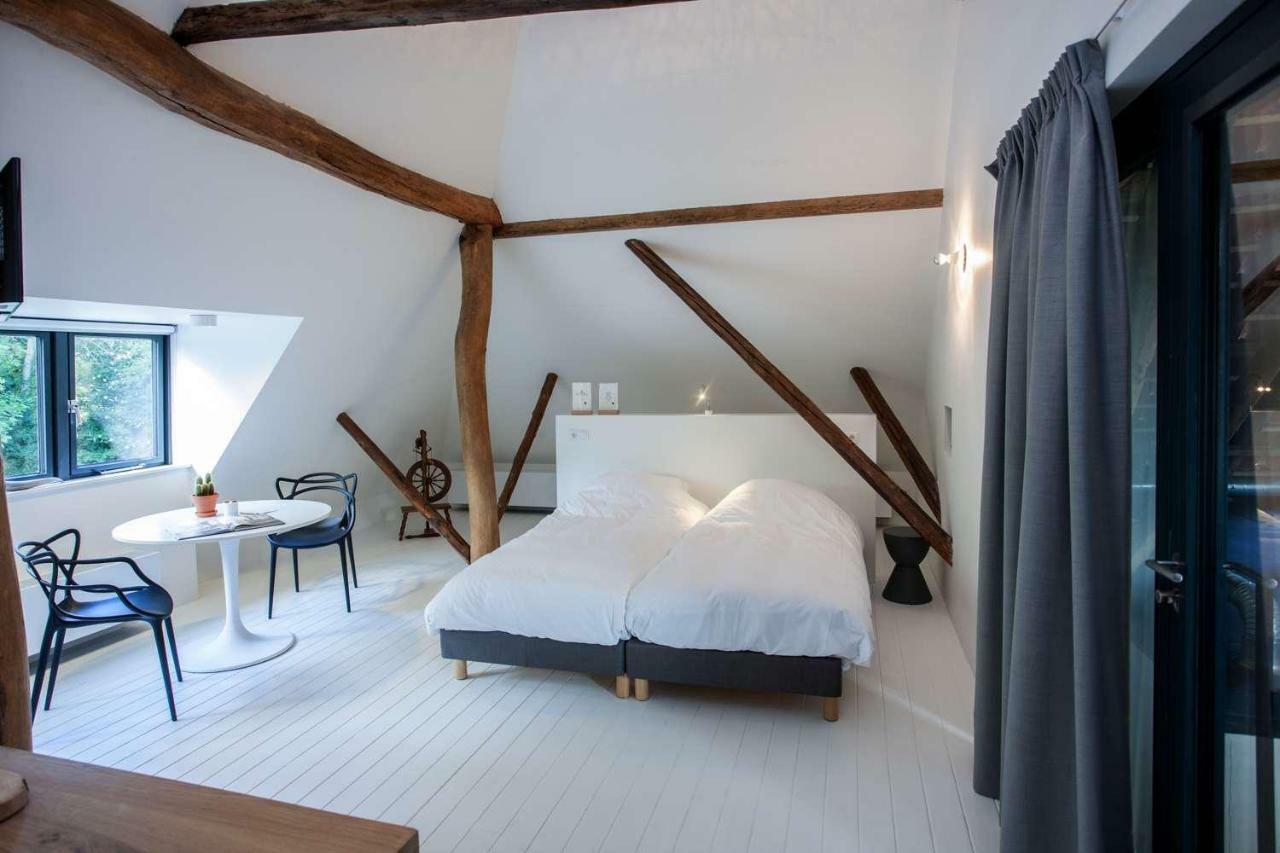 Uitgerust Voor Zaken Bed & Breakfast Херенвен Екстериор снимка