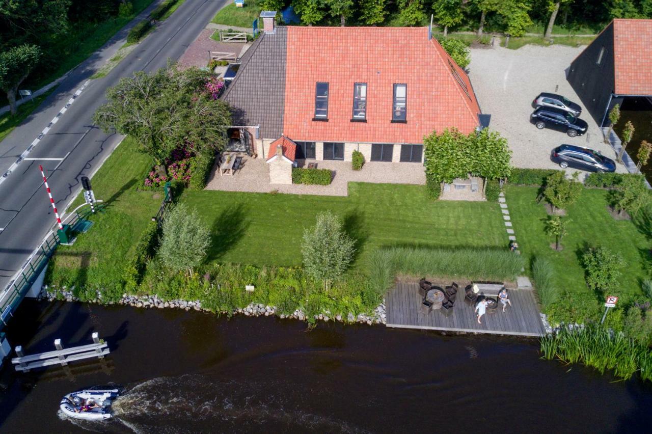 Uitgerust Voor Zaken Bed & Breakfast Херенвен Екстериор снимка